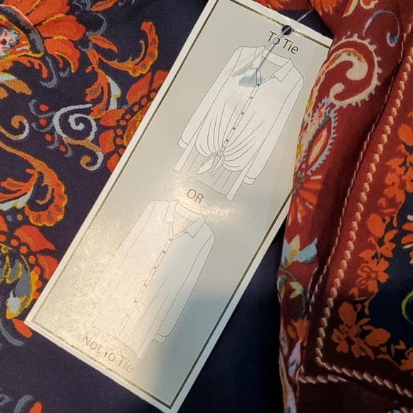 Dressbarn Red Paisley Print Geometric Convertible Blouse Plus Size 2XL NWT - Picture 3 of 7